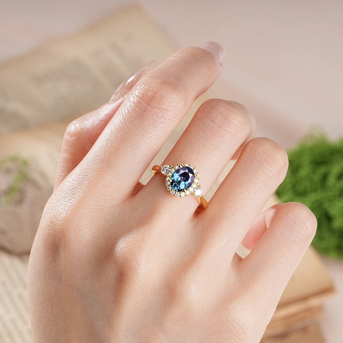 Oval Cut Alexandrite Classic Luxury 4-Prong Engagement Ring