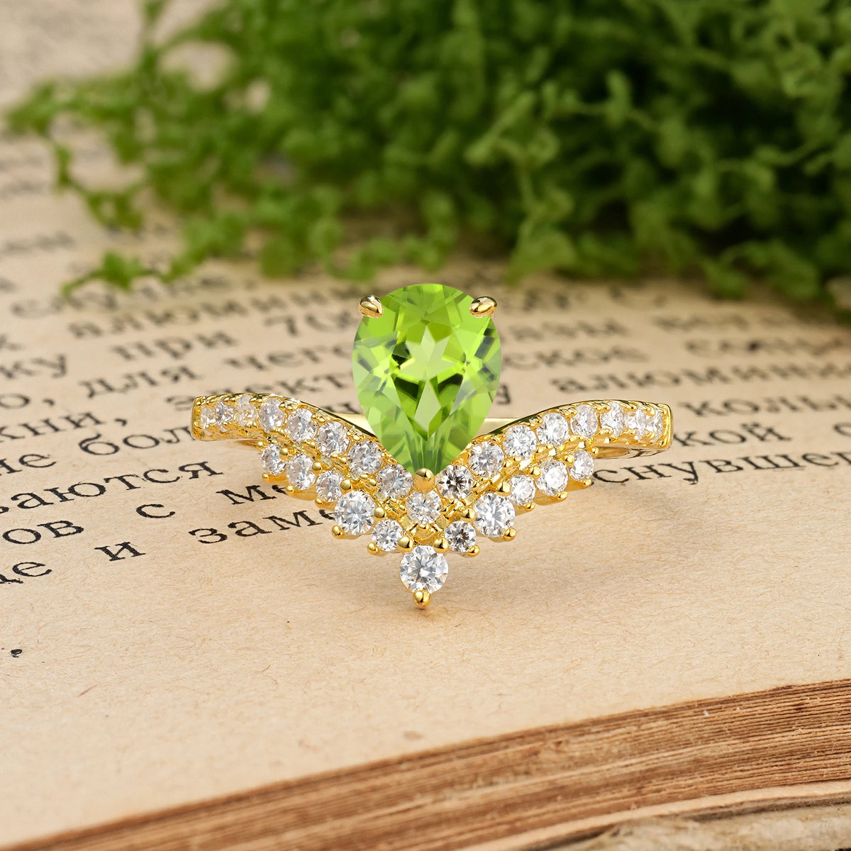 Pear Cut Peridot Classic and Unique 3-Prong Crown Setting Engagement Ring