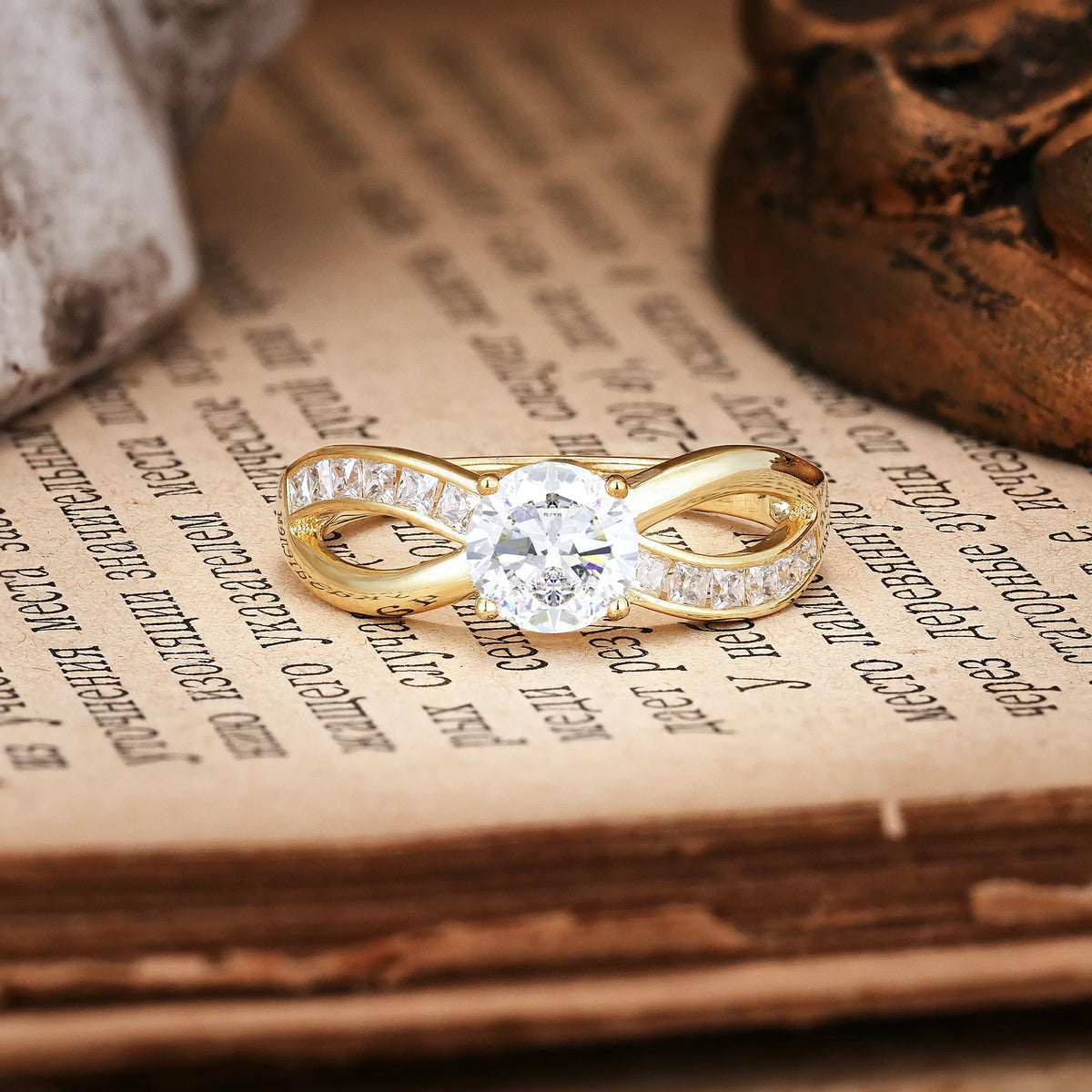 Elegant Continuous Princess Side Gem Infinity Loop Round Cut Moissanite Engagement Ring