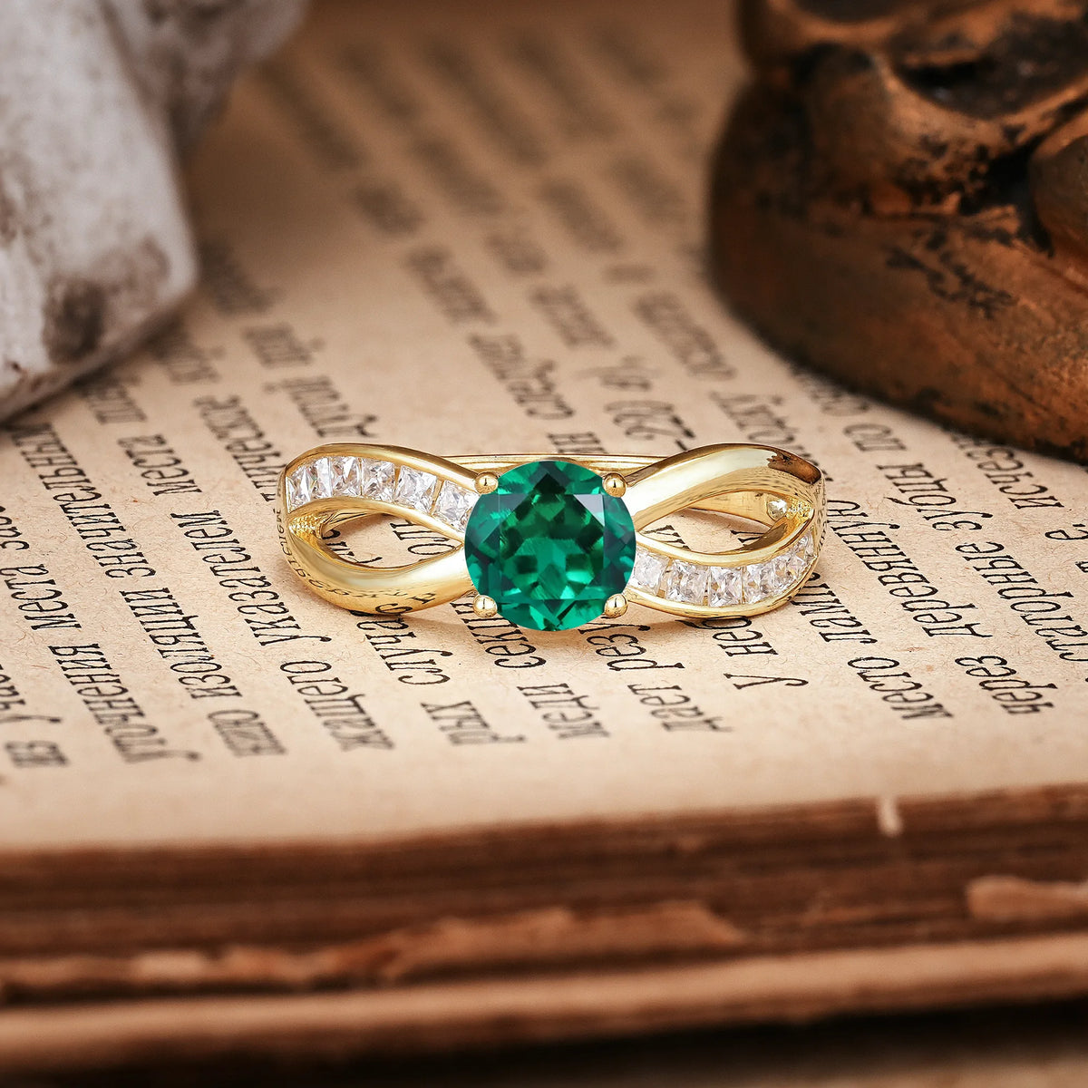 Elegant Continuous Princess Side Gem Infinity Loop Round Cut Emerald Engagement Ring