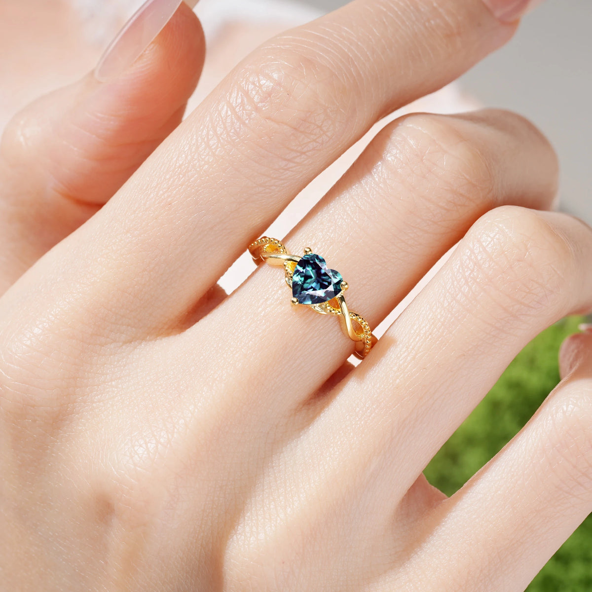 Heart-Cut Alexandrite Classic Twisted 3-Prong Engagement Ring