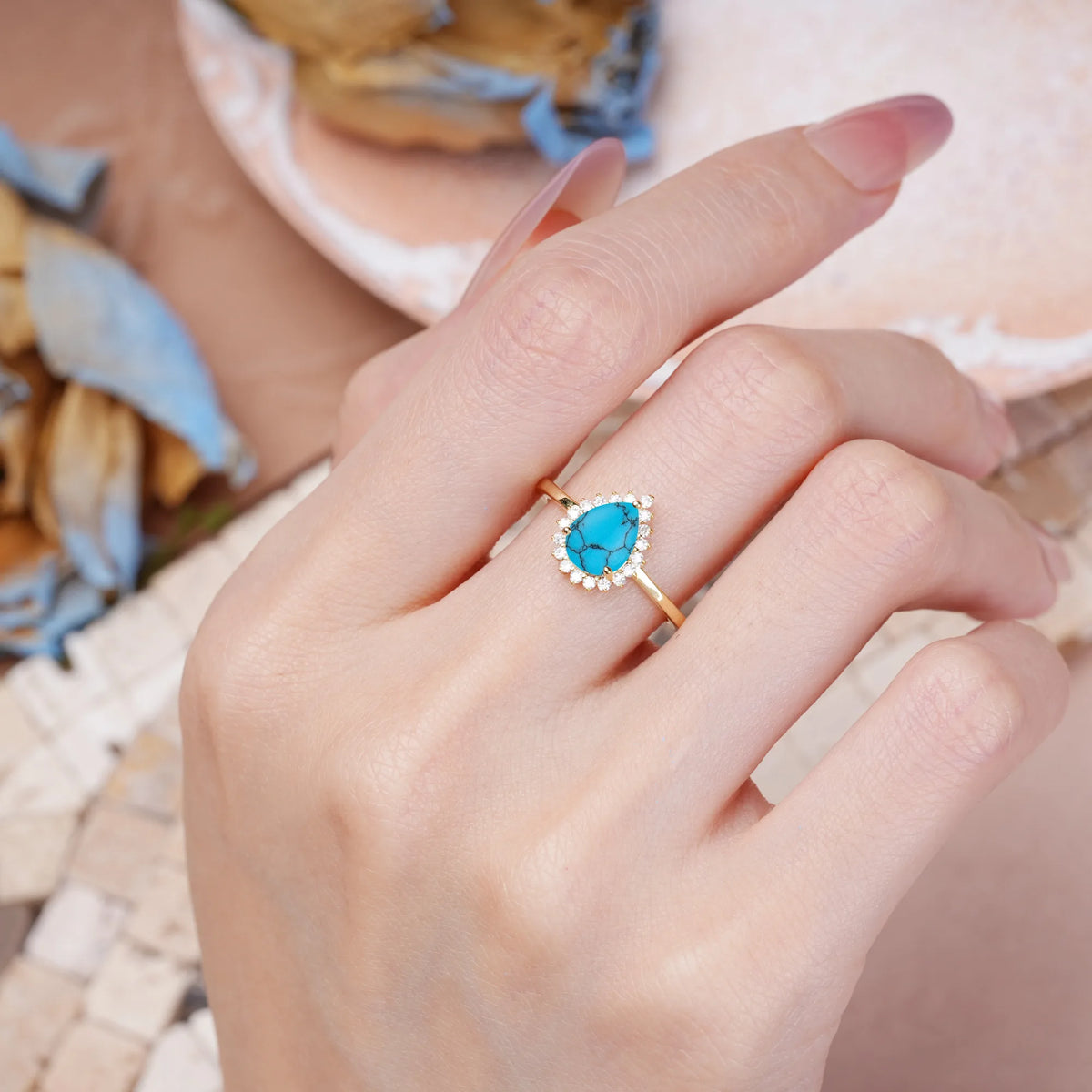 Pear Cut Turquoise Classic Vintage 3-Prong Engagement Ring