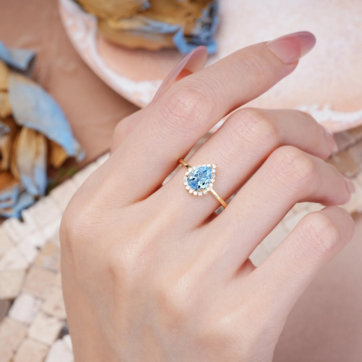Pear Cut Aquamarine Classic Vintage 3-Prong Engagement Ring