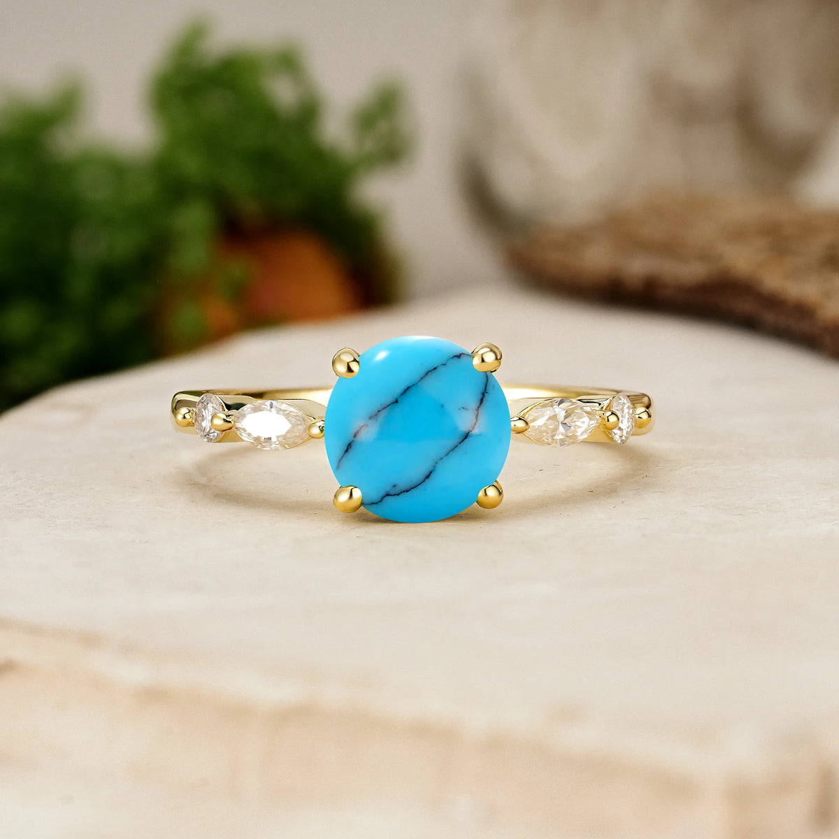 Round Cut Turquoise Classic Retro Luxury 4-Prong Engagement Ring