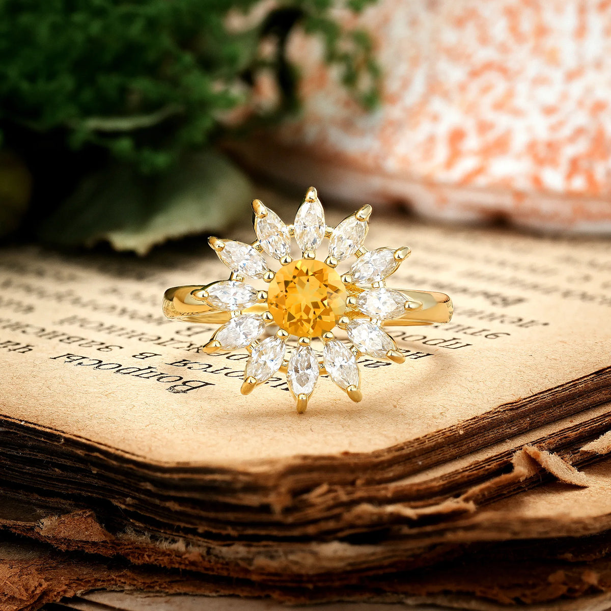 Luxurious Classic Flower-Shaped 12-Prong Round Cut Citrine Engagement Ring