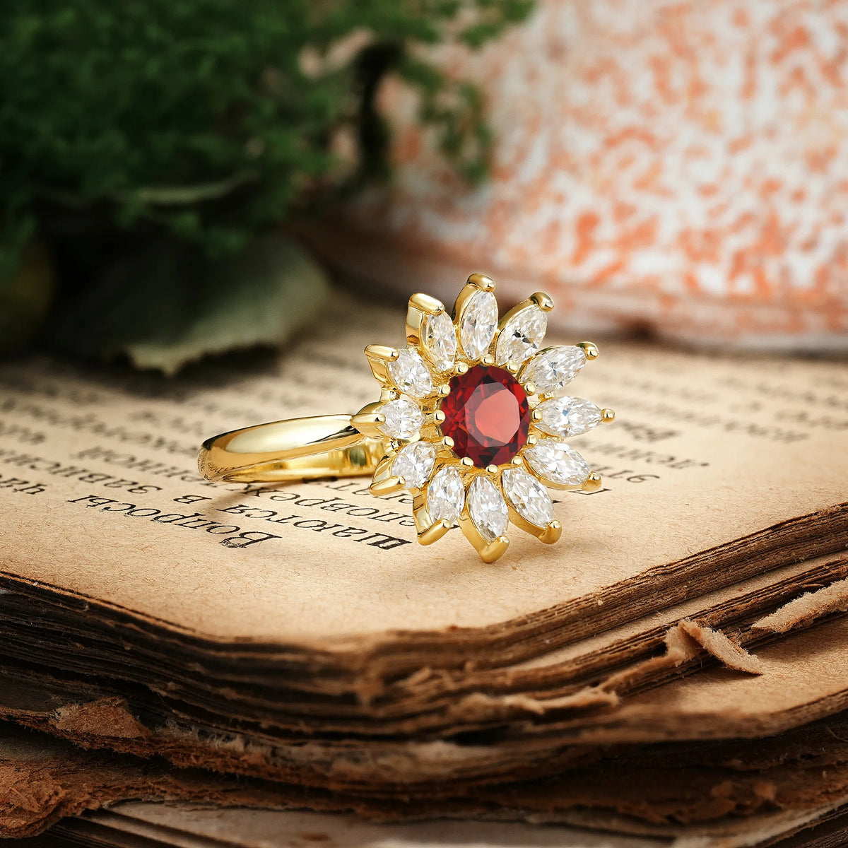 Luxurious Classic Flower-Shaped 12-Prong Round Cut Garnet Engagement Ring