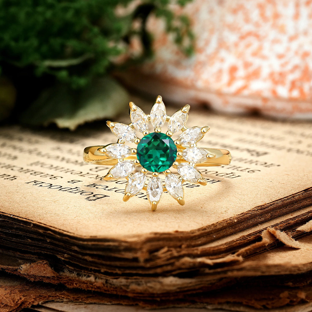 Luxurious Classic Flower-Shaped 12-Prong Round Cut Emerald Engagement Ring