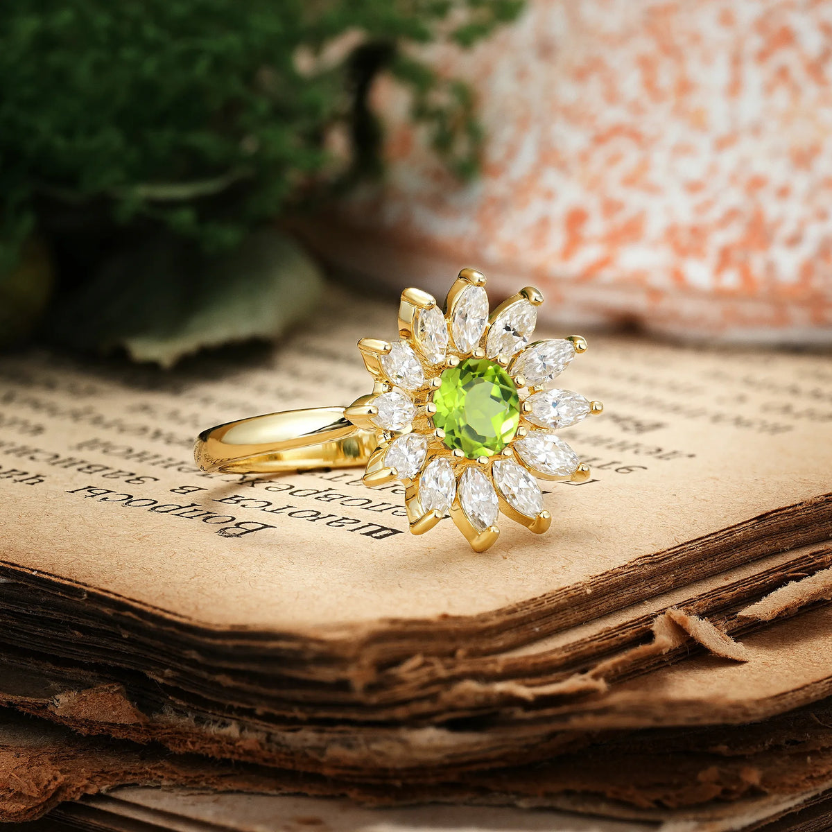 Luxurious Classic Flower-Shaped 12-Prong Round Cut Peridot Engagement Ring