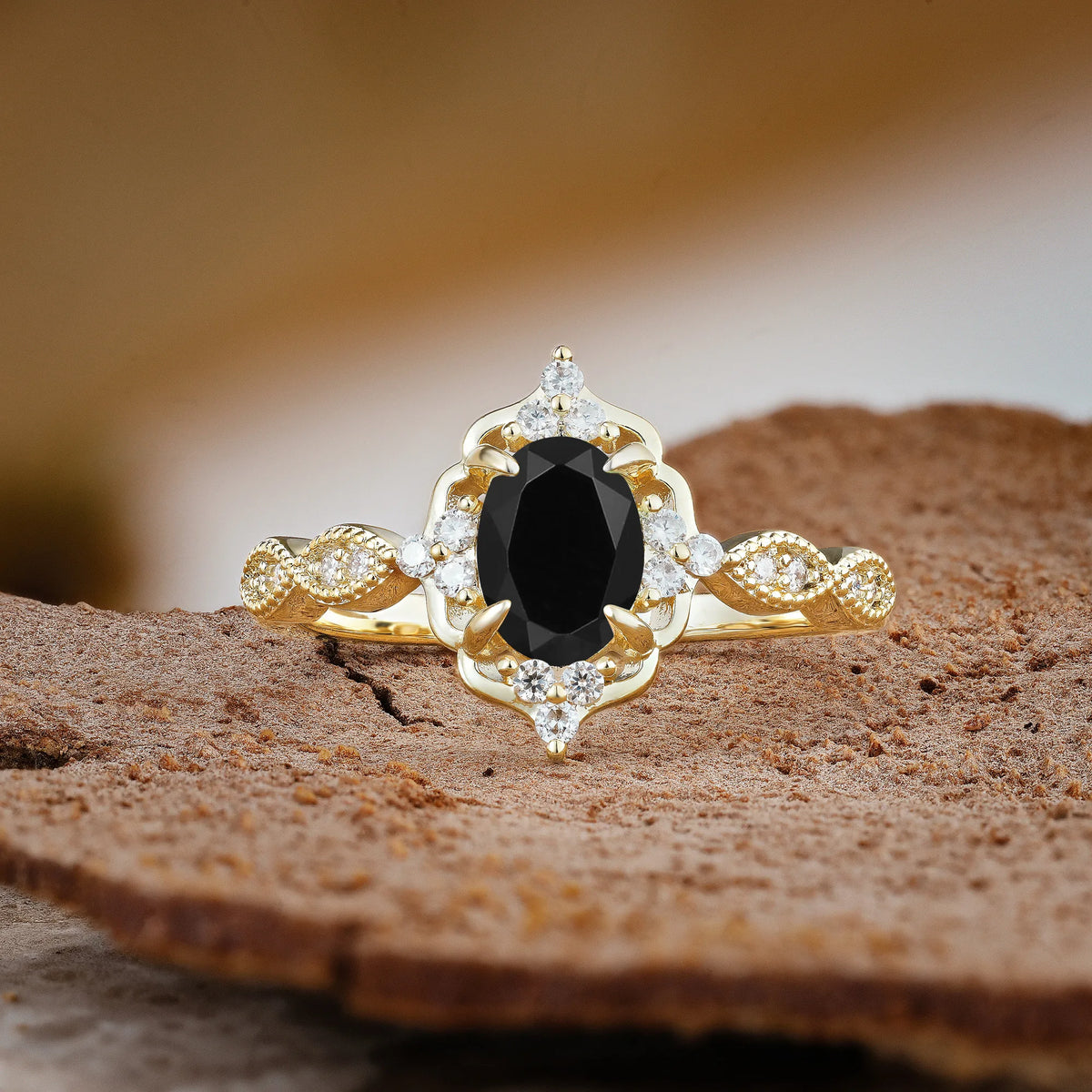 Luxurious Vintage 4-Prong Oval Cut Black Onyx Engagement Ring