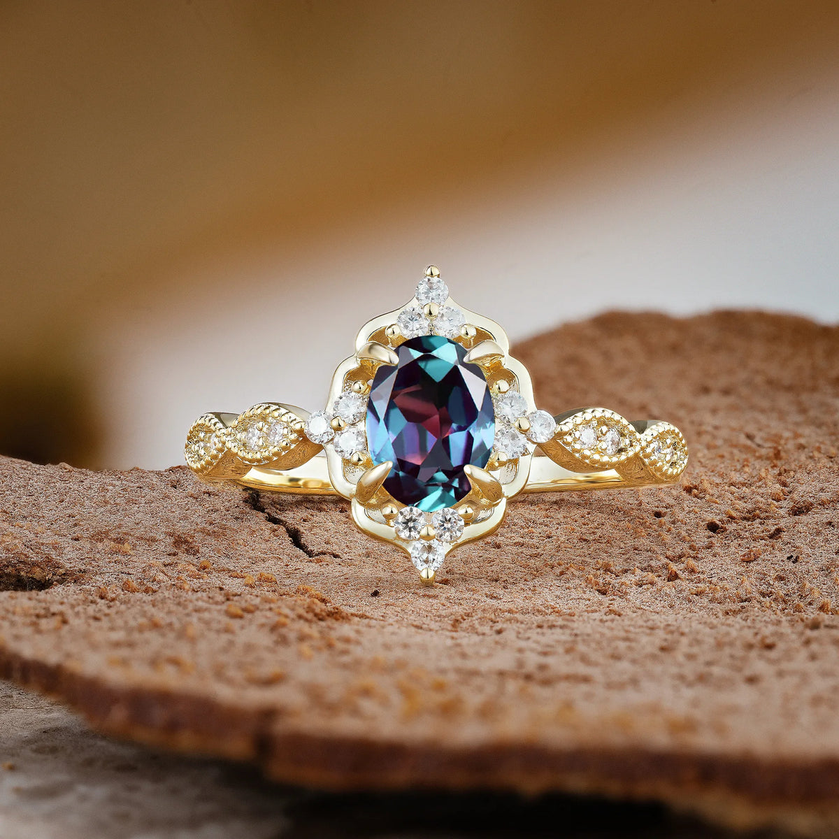 Luxurious Vintage 4-Prong Oval Cut Alexandrite Engagement Ring