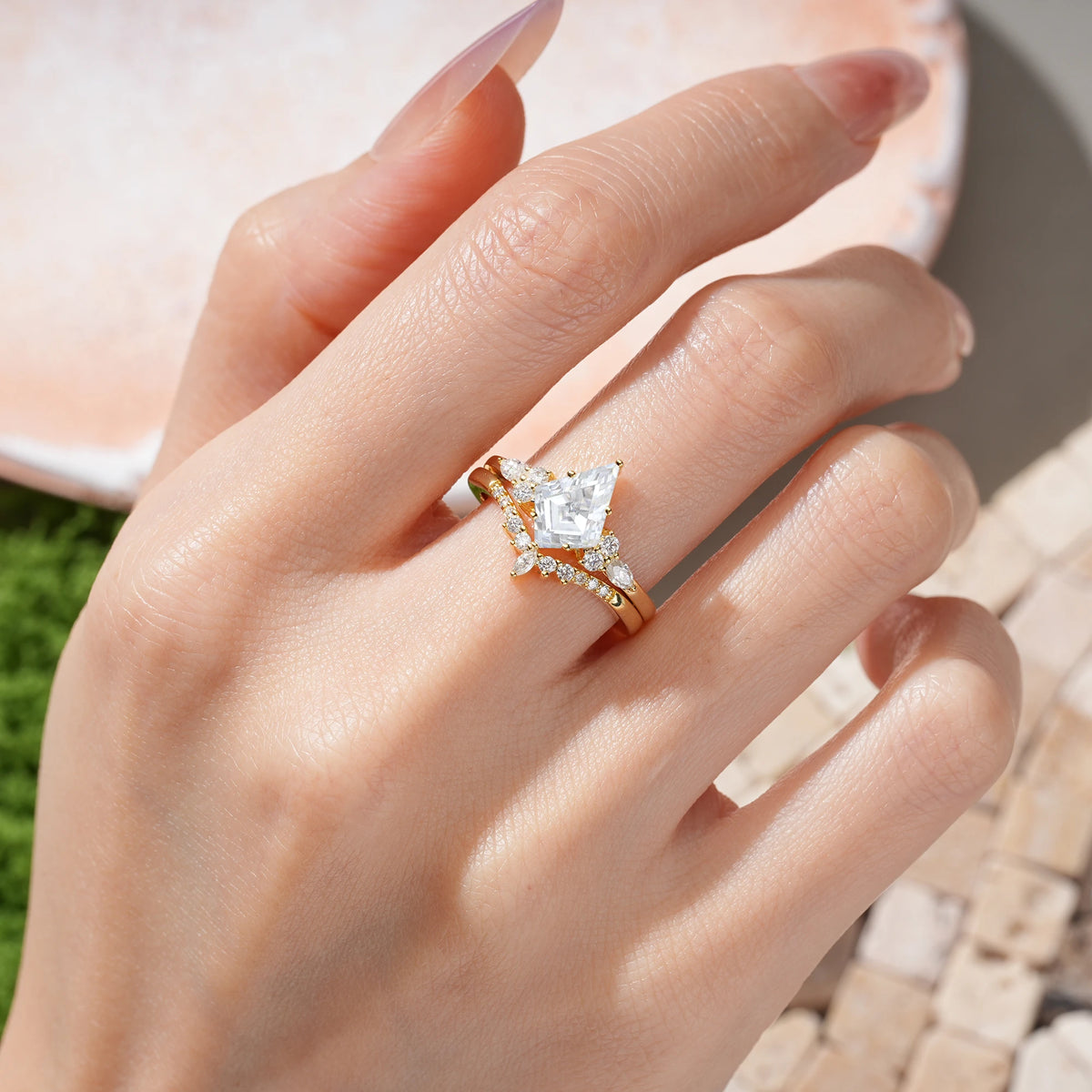 Kite Cut Moissanite Classic, Luxurious 5-Prong Bridal Ring Set