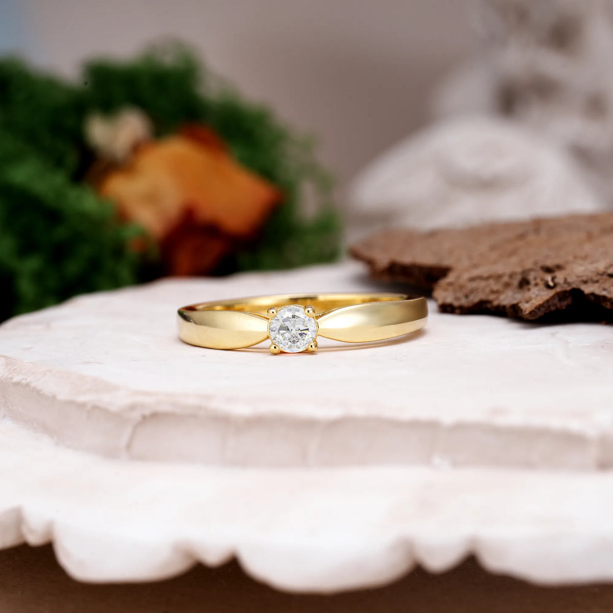 Round Cut Moissanite Classic Minimalist 4 Prong Promise Ring