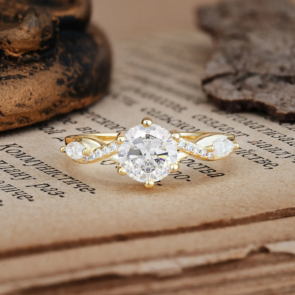 Unique Intertwined 6-Prong Round Cut Moissanite Engagement Ring