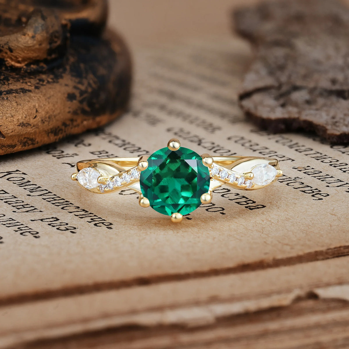 Unique Intertwined 6-Prong Round Cut Emerald Engagement Ring