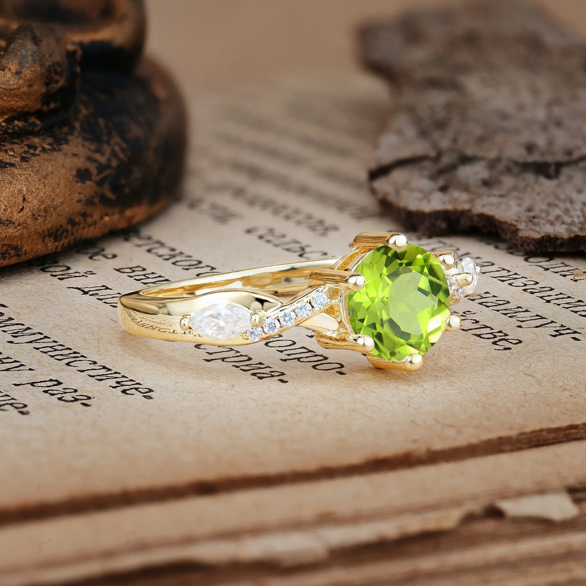 Unique Intertwined 6-Prong Round Cut Peridot Engagement Ring
