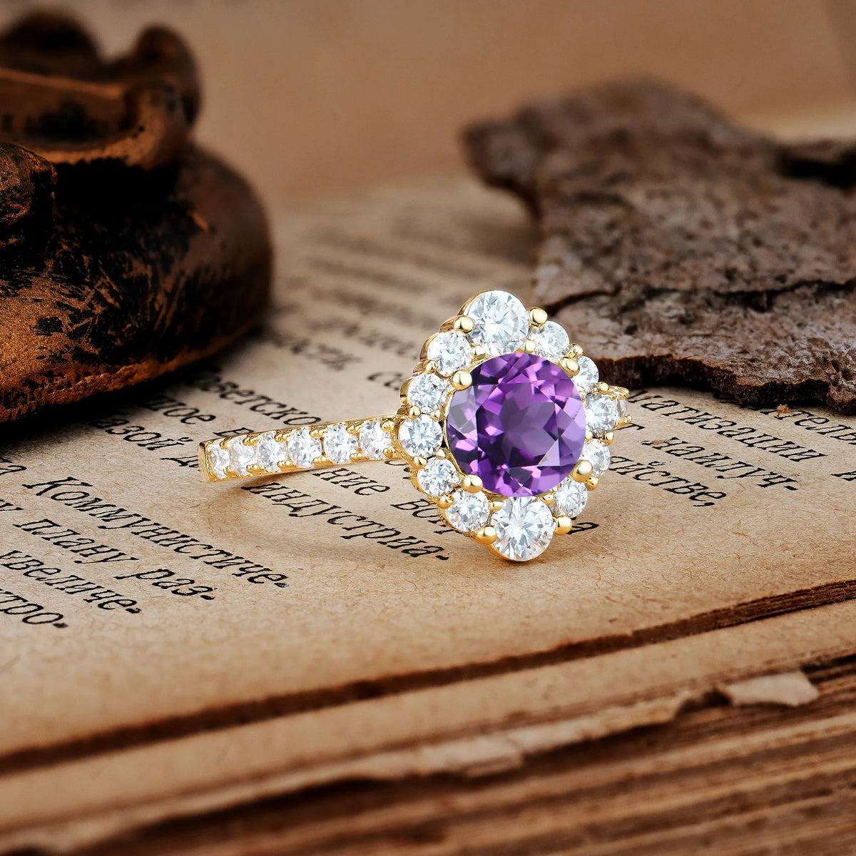 Unique Pavé Setting, Luxurious 4-Prong Round Cut Amethyst Engagement Ring