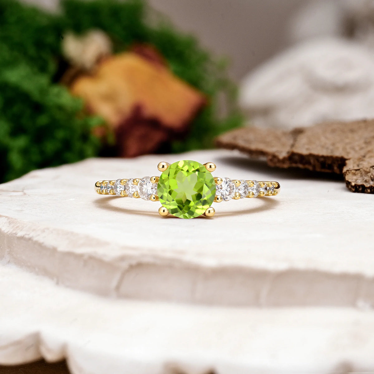 Round Cut Peridot Classic Pavé-Set Ring Simple 4-Prong Engagement Ring