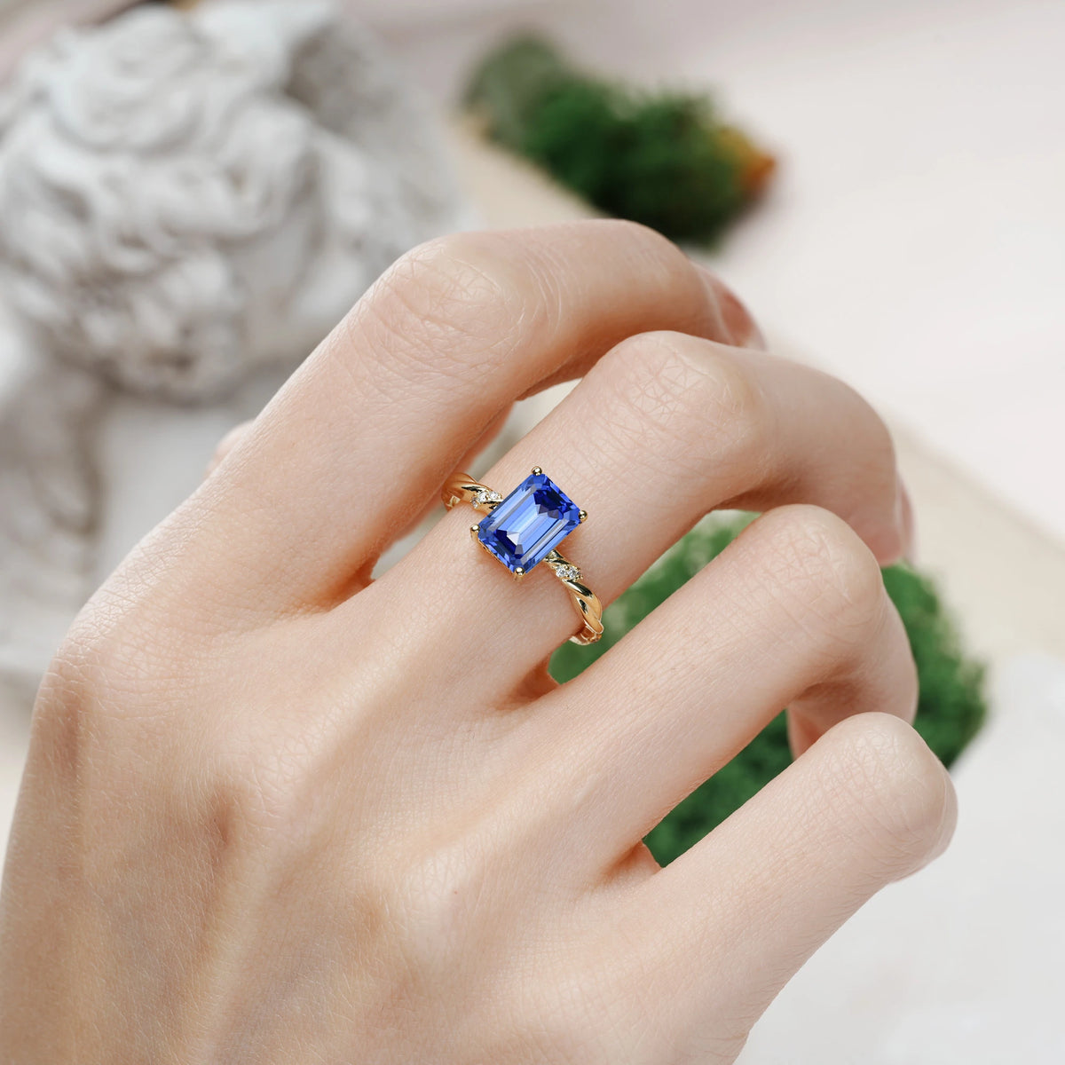 Emerald Cut Sapphire Classic Luxury Twisted 4-Prong Engagement Ring
