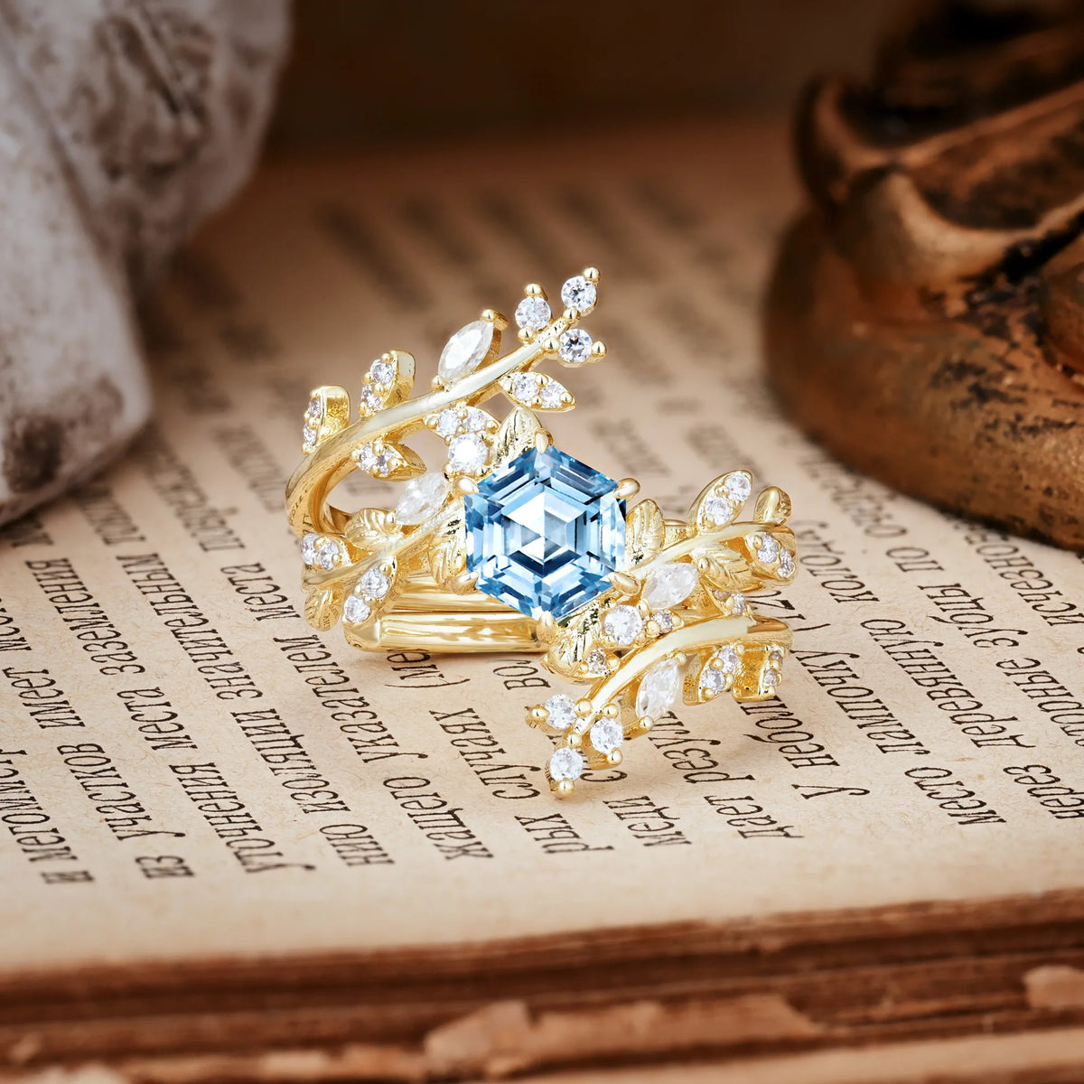Nature-Inspired Luxury: 6-Prong Hexagonal Cut Aquamarine Bridal Ring Set