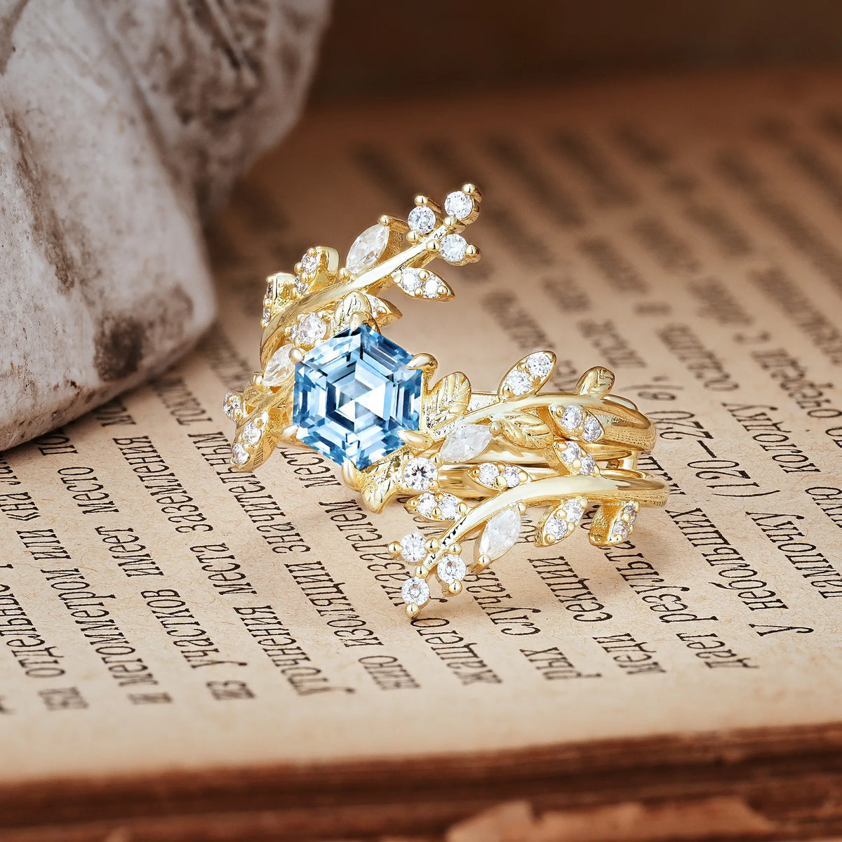 Nature-Inspired Luxury: 6-Prong Hexagonal Cut Aquamarine Bridal Ring Set