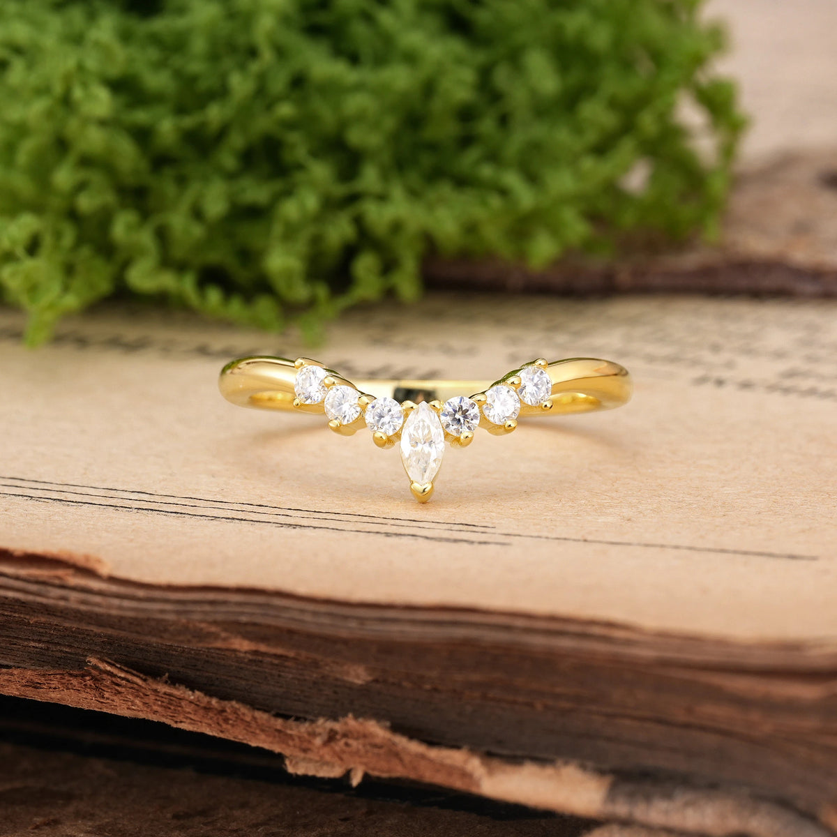 Marquise Cut Moissanite Classic, Minimalist 3-Prong Wedding Ring