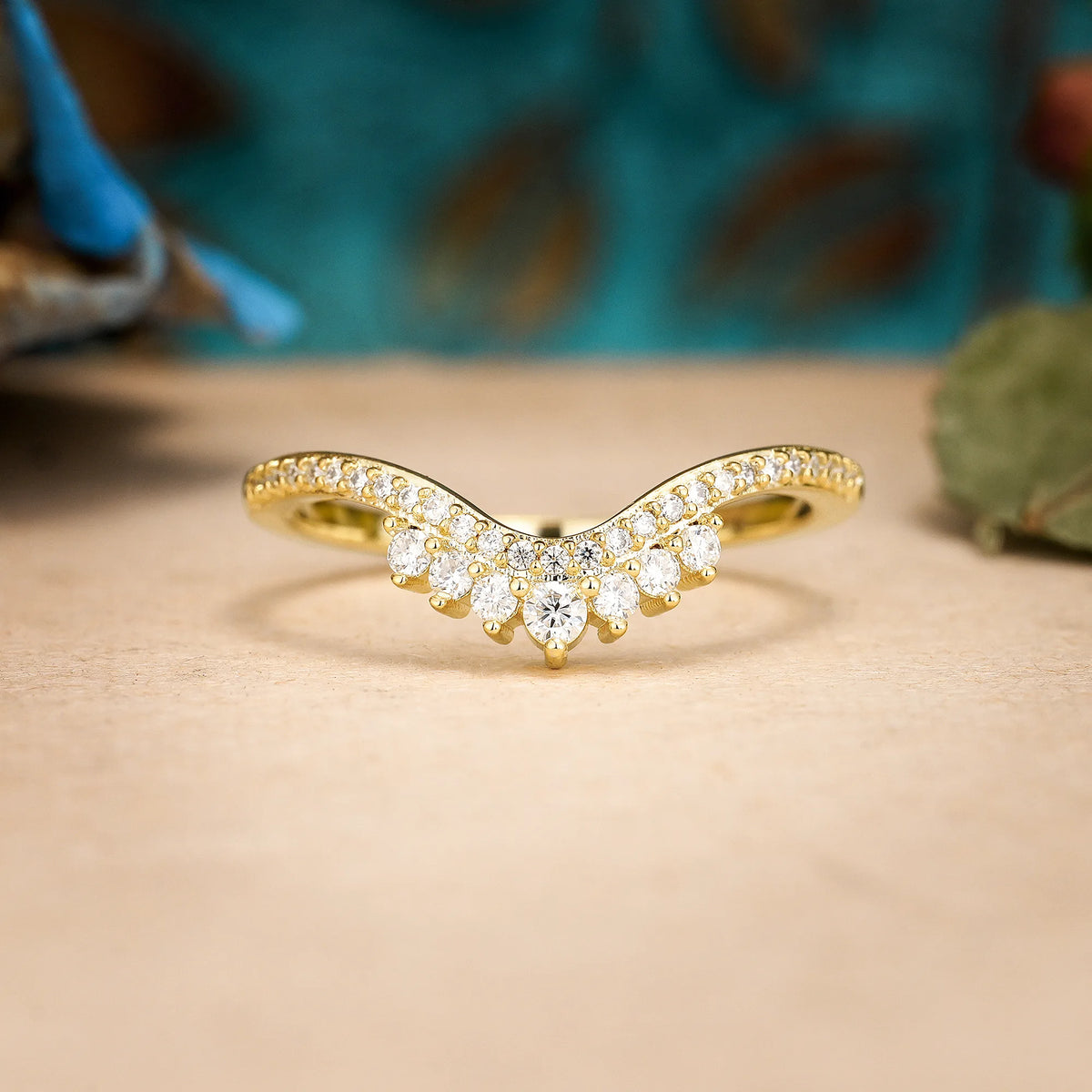 Moissanite Graduated Pavé V Tiara Wedding Ring