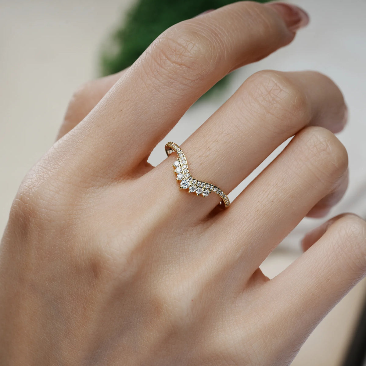 Moissanite Graduated Pavé V Tiara Wedding Ring