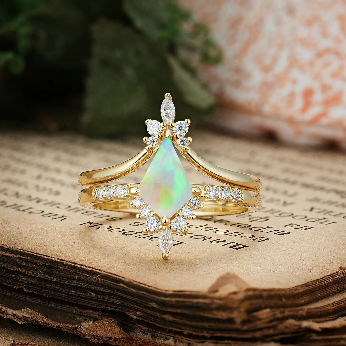 Luxurious Classic 4-Prong Kite Cut Fire Opal Bridal Ring Set