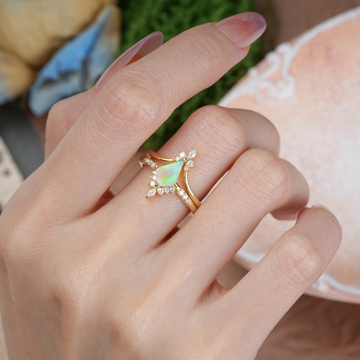 Kite Cut Fire Opal Luxurious Classic 4-Prong Bridal Ring Set