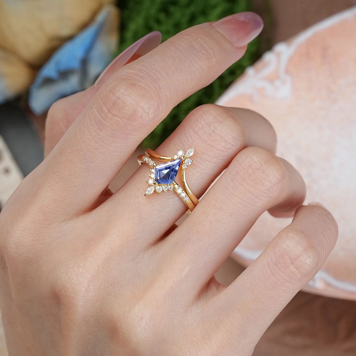 Kite Cut Tanzanite Luxurious Classic 4-Prong Bridal Ring Set