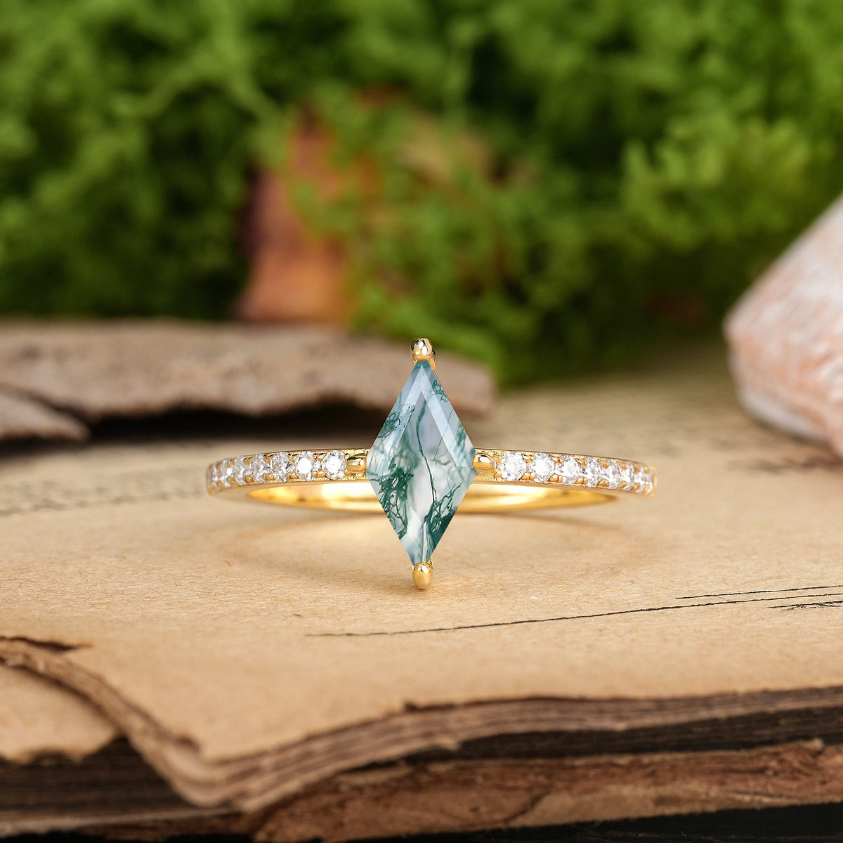 Kite Cut Moss Agate Minimalist 4 Prong Promise Ring