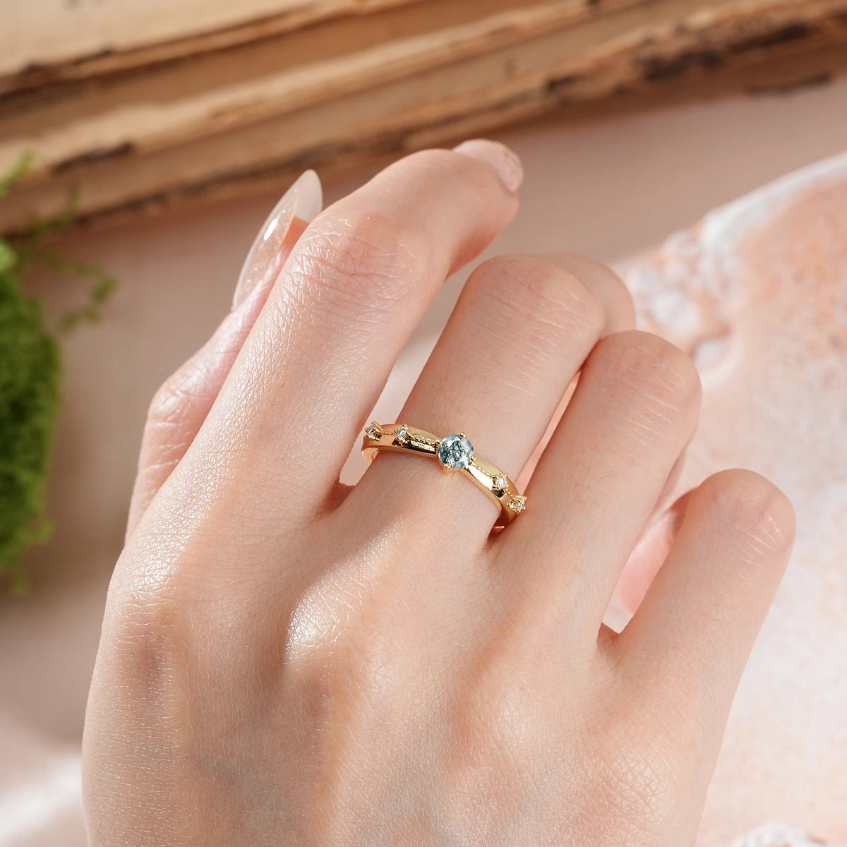 Round Cut Moss Agate Simply Luxurious 4-Prong Wedding Ring