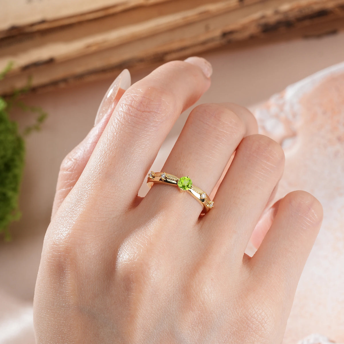 Round Cut Peridot Simply Luxurious 4-Prong Wedding Ring
