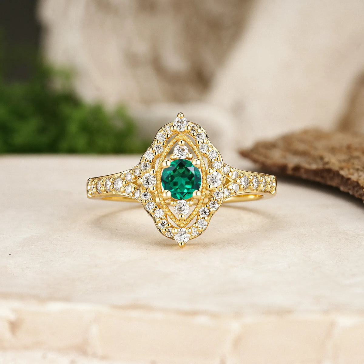 Round Cut Emerald Vintage Art‑Deco Open‑Filigree Halo Engagement Ring