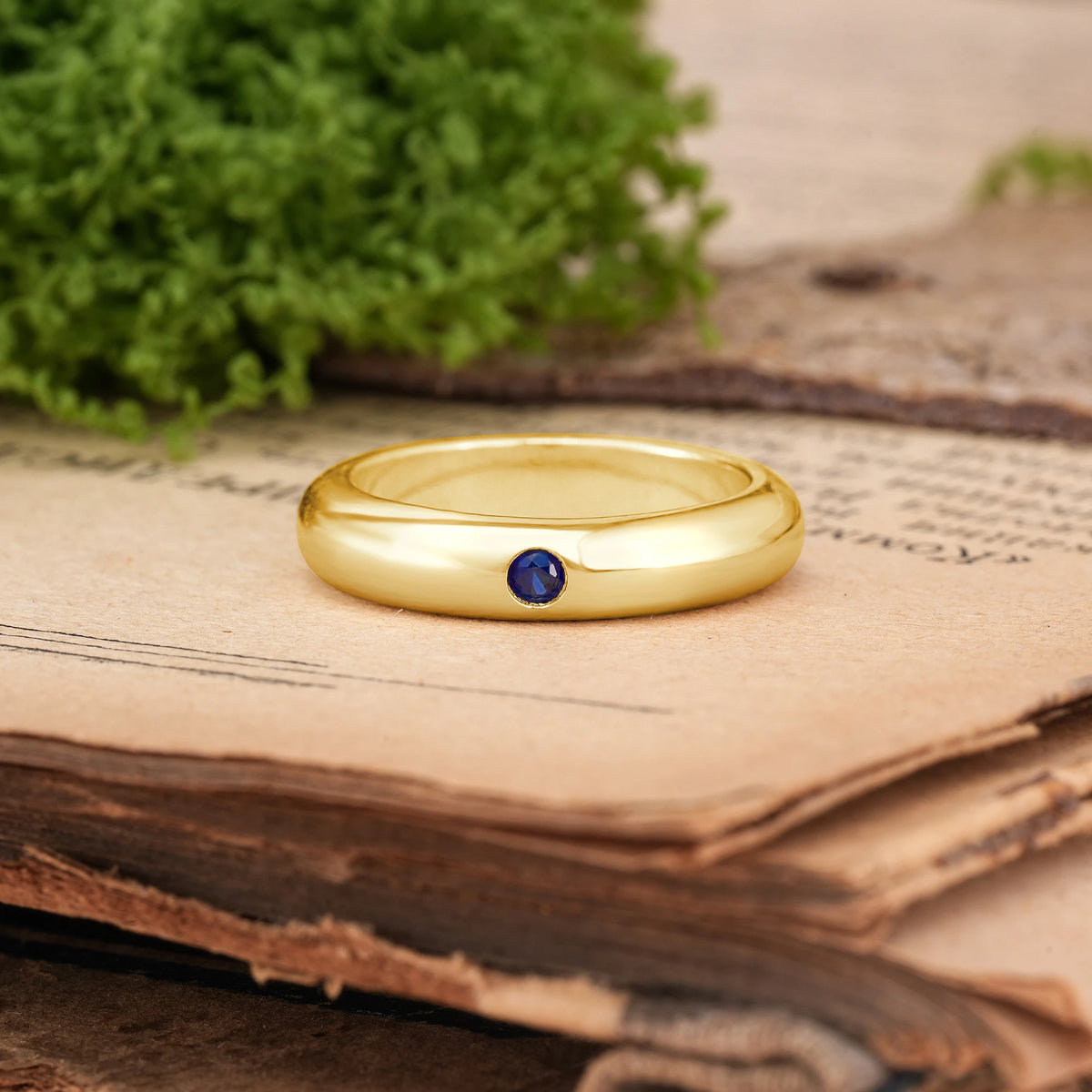 Round‑Cut Sapphire Sleek Polished Solitaire Stackable Wedding Ring