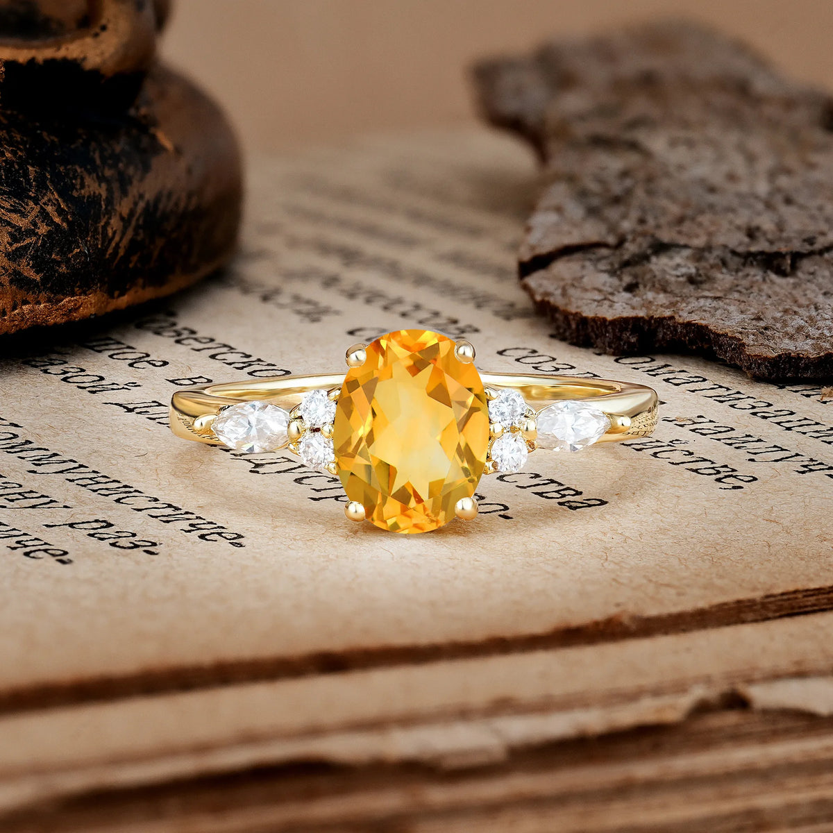 Classic and Luxurious 4-Prong Oval Cut Citrine Engagement Ring
