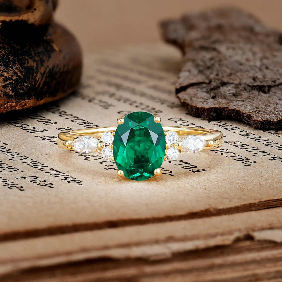 Classic and Luxurious 4-Prong Oval Cut Emerald Engagement Ring