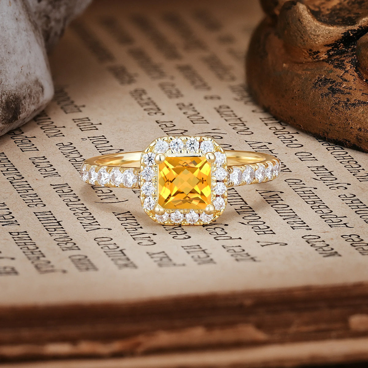 Unique and Minimalist 6-Prong Round Cut Citrine Engagement Ring