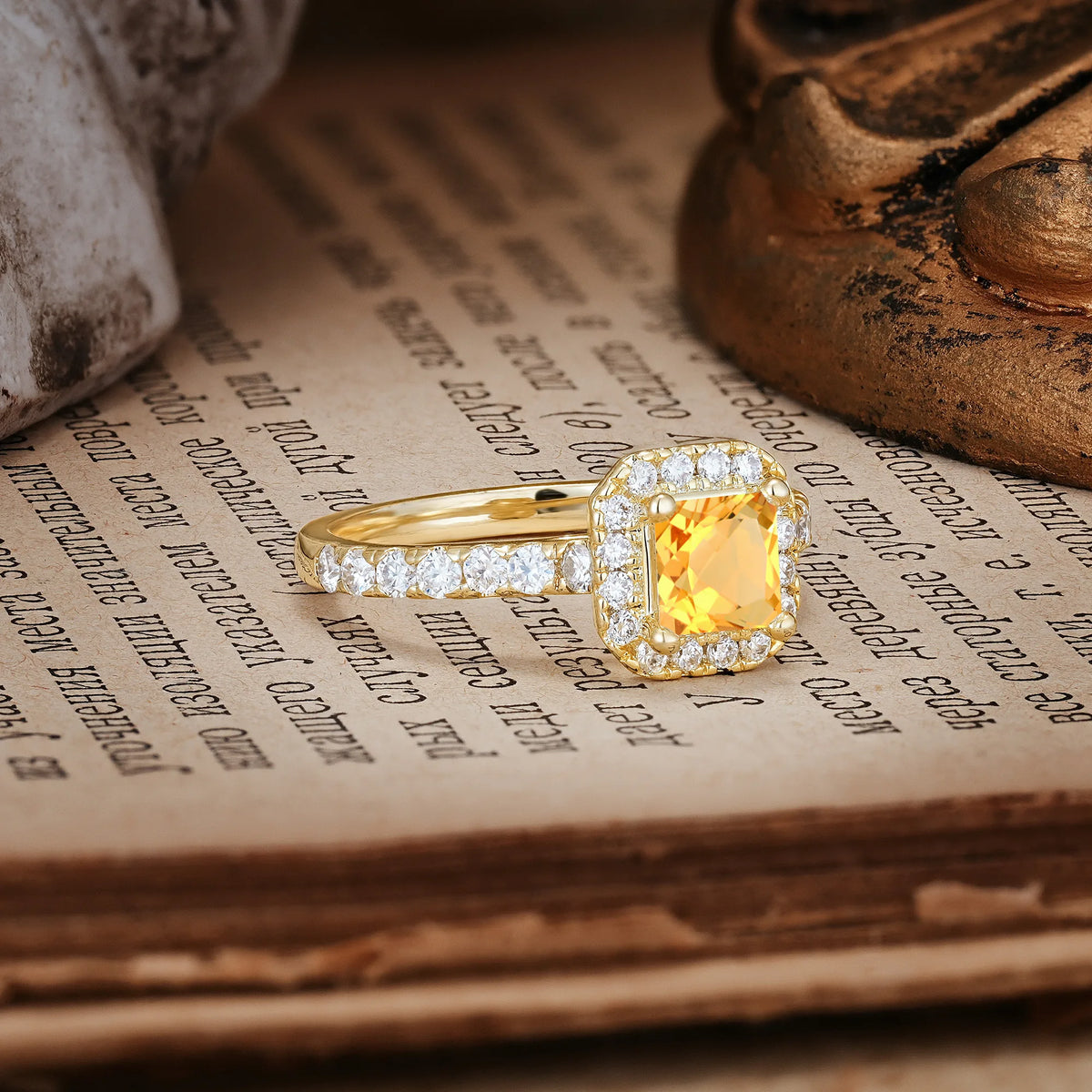 Unique and Minimalist 6-Prong Round Cut Citrine Engagement Ring