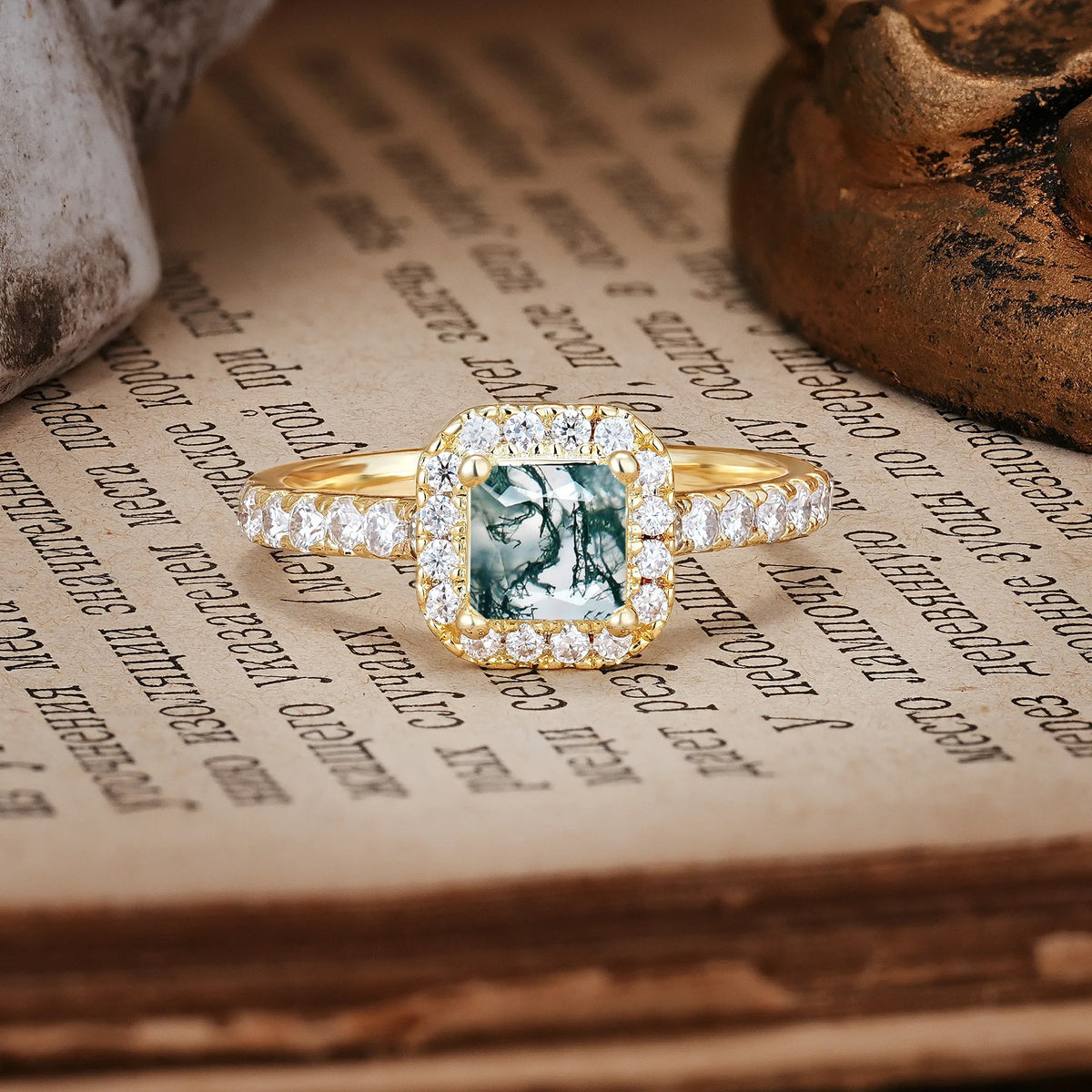 Unique and Minimalist 6-Prong Round Cut Moss Agate Engagement Ring