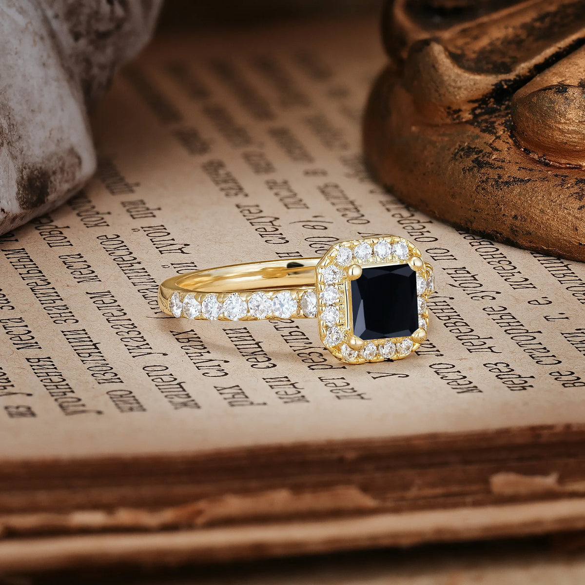 Unique and Minimalist 6-Prong Round Cut Black Onyx Engagement Ring