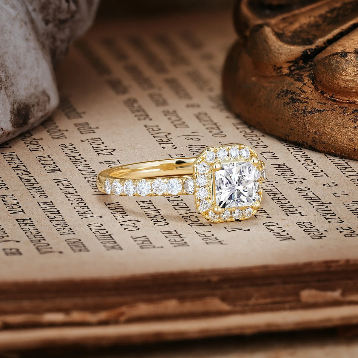 Unique and Minimalist 6-Prong Round Cut Lab Diamond Engagement Ring