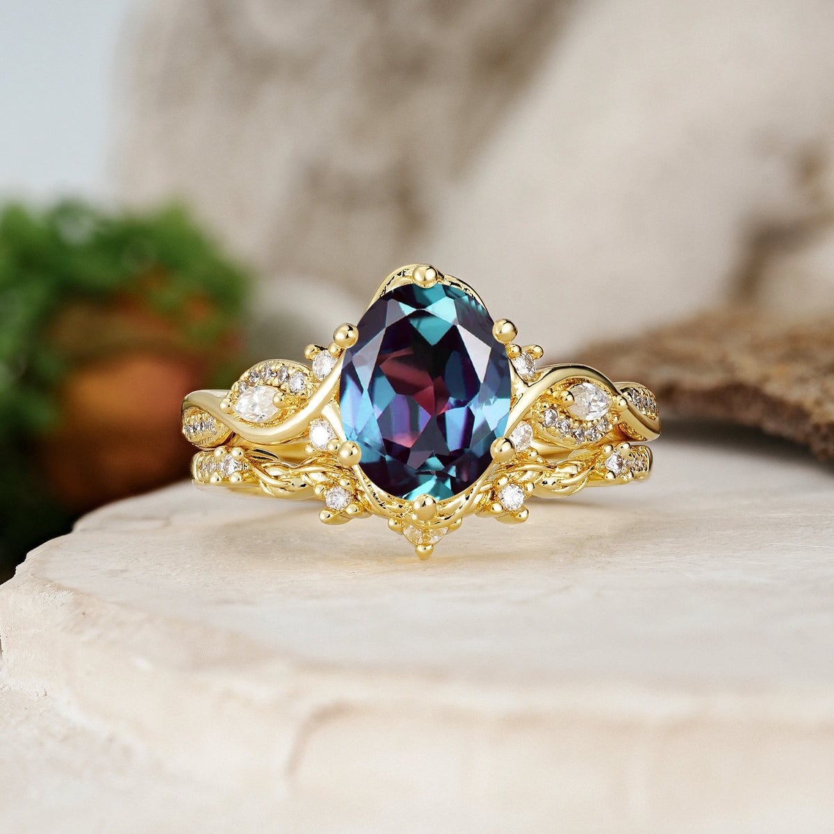 Oval Cut Alexandrite Vintage Leaf Vine Bridal Ring Set