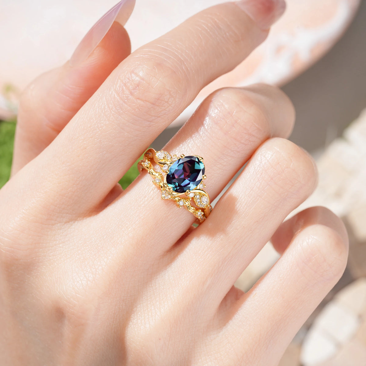 Oval Cut Alexandrite Vintage Leaf Vine Bridal Ring Set