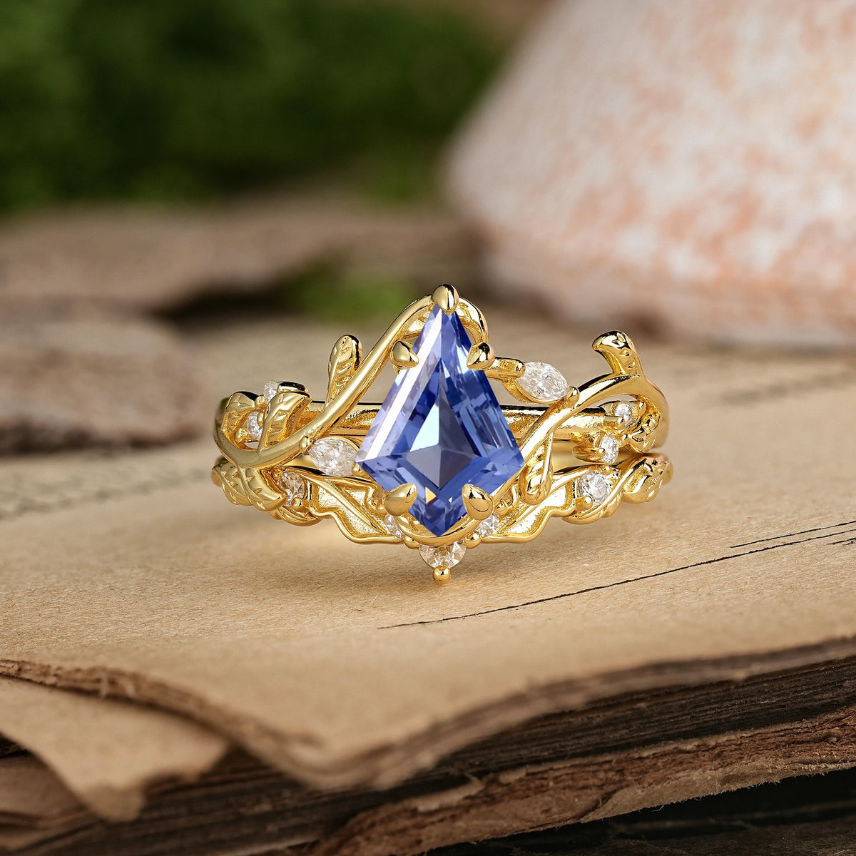 Kite Cut Tanzanite Art Nouveau Leaf Vine Bridal Ring Set