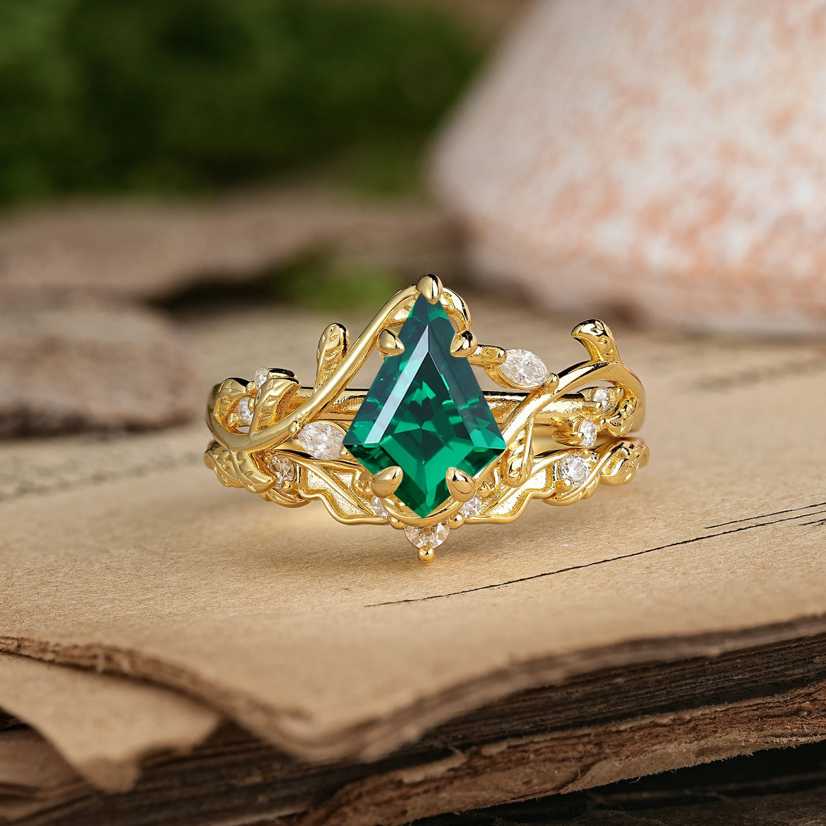 Kite Cut Emerald Art Nouveau Leaf Vine Bridal Ring Set