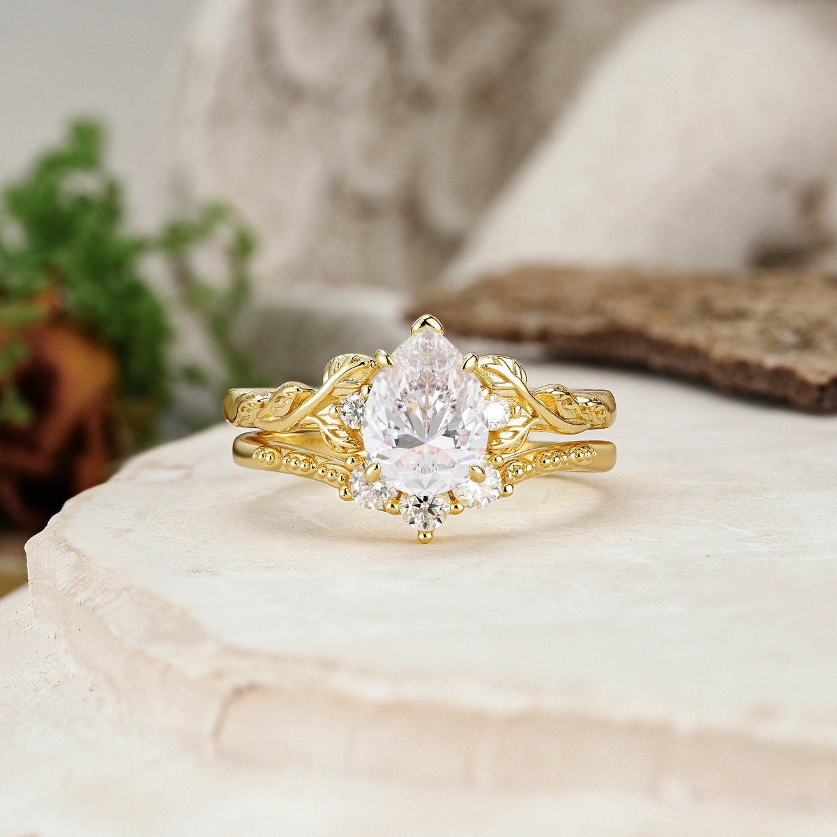 Pear Cut Moissanite Floral Leaf Bridal Ring Set