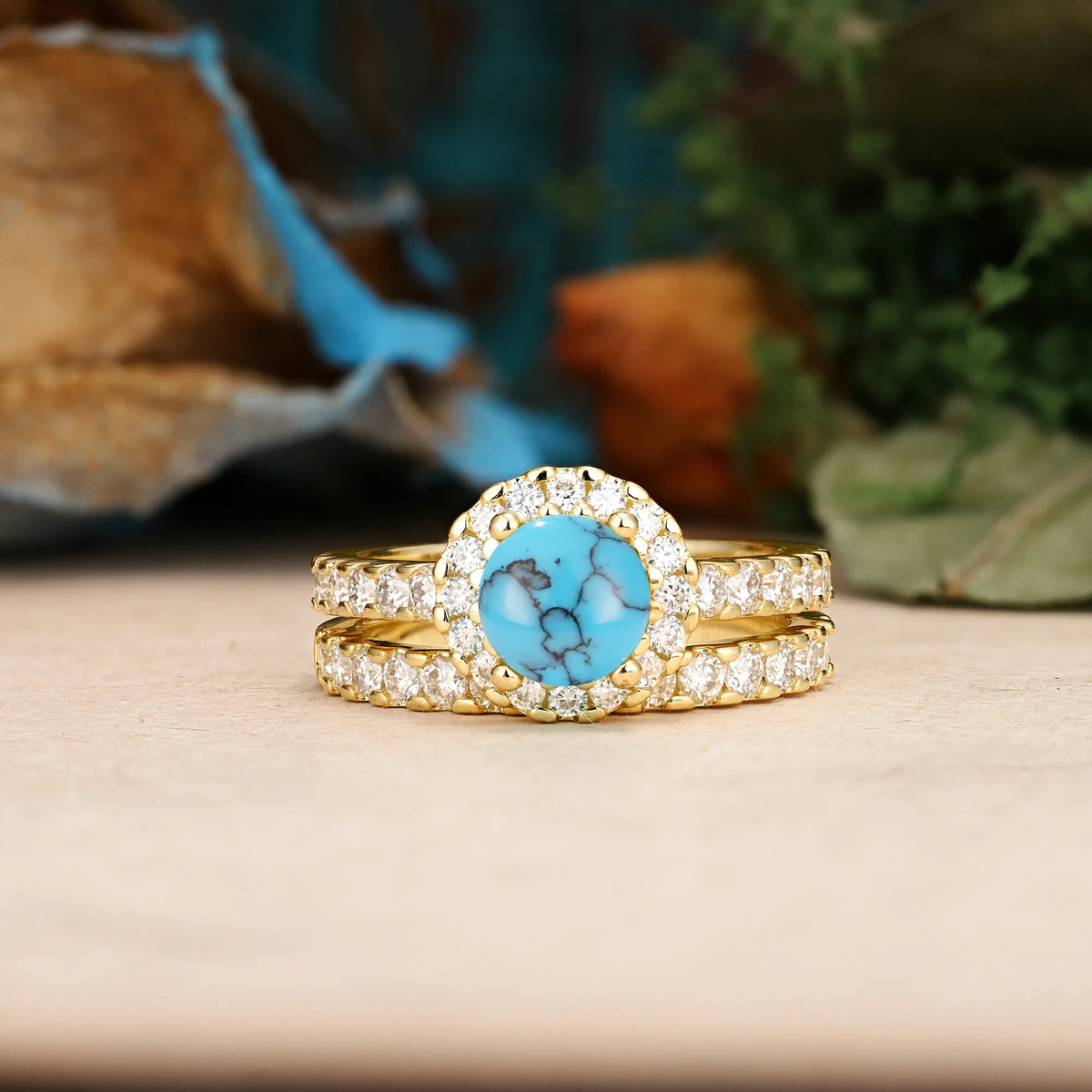 Round Cut Turquoise Classic, Luxurious 4-Prong Bridal Ring Set
